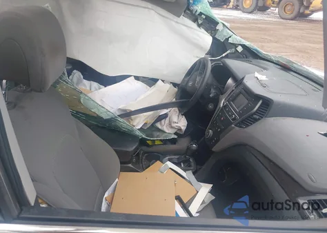 2017 Hyundai Santa Fe Sport 2.4L z USA, uszkodzony, nr VIN 5NMZTDLB8HH028921